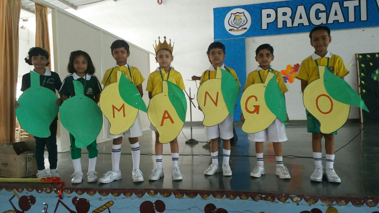 TINY TOTS CELEBRATE MANGO DAY